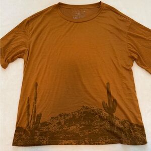 Woman's Desert Graphic Tee - Rust Brown